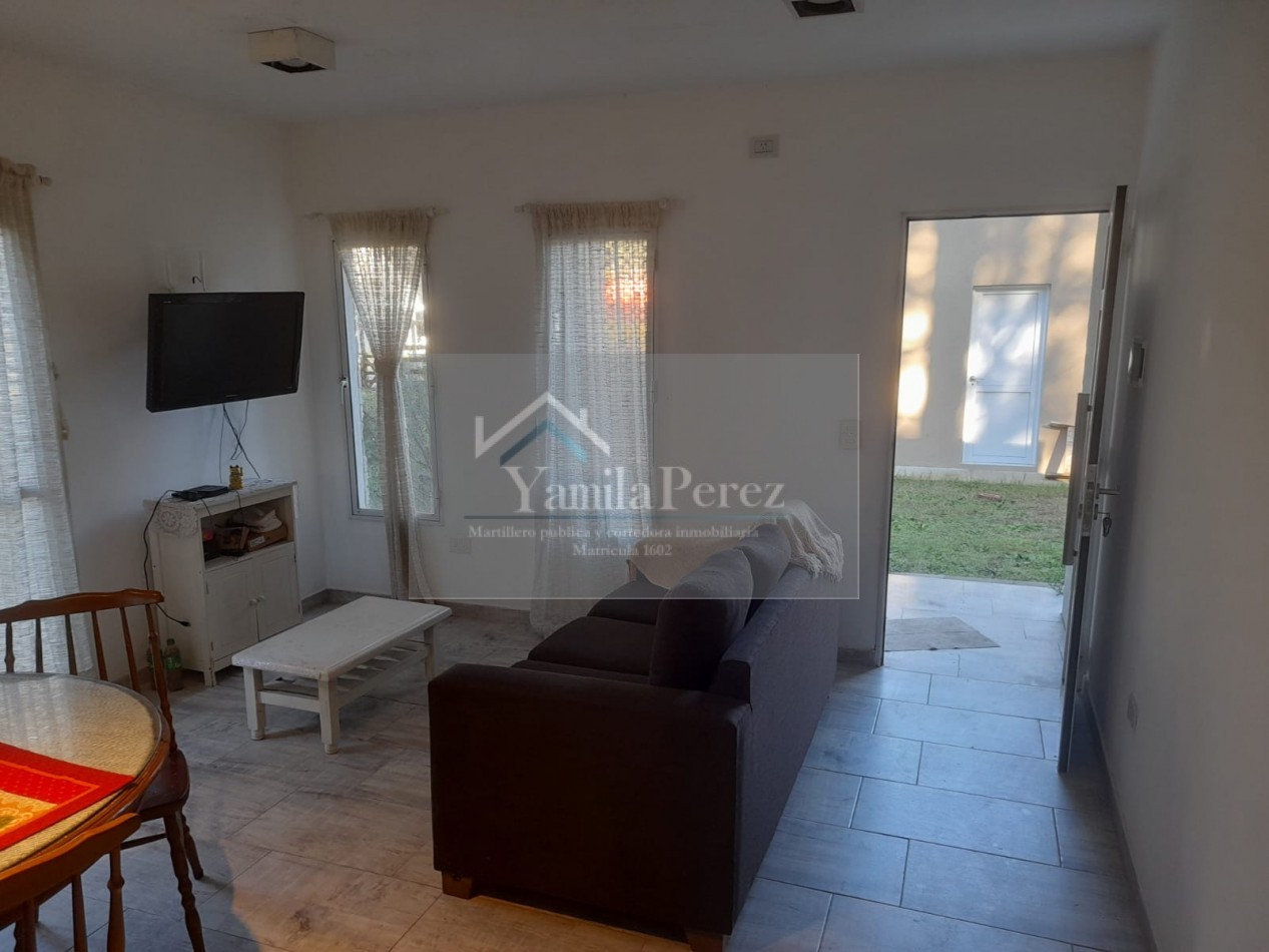 Casa moderna de 3 ambientes entre pinares - Nueva Atantis