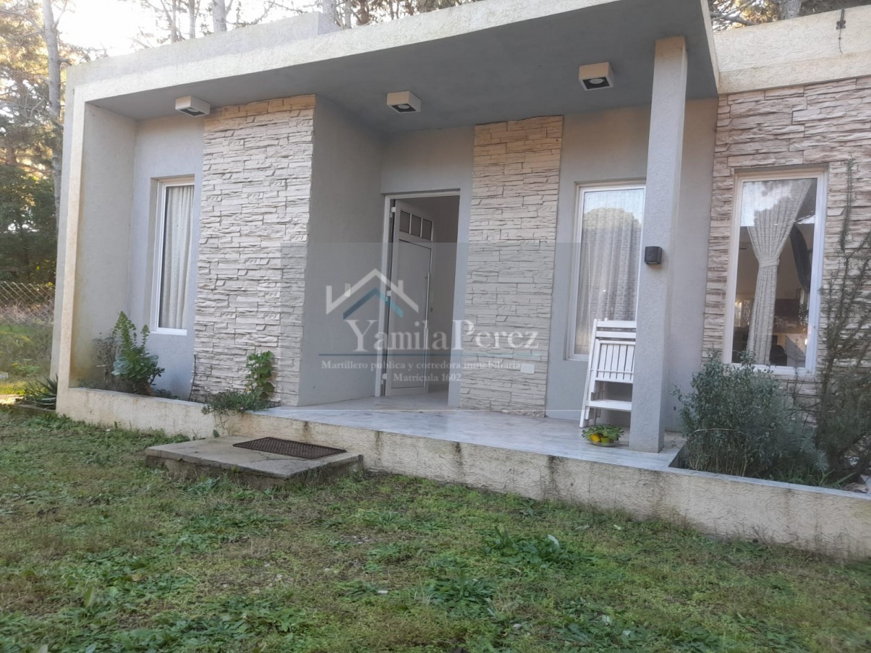 Casa moderna de 3 ambientes entre pinares - Nueva Atantis
